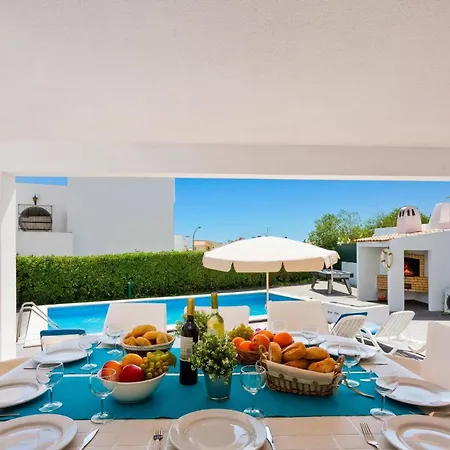 فيلة Altis By البوفيرا